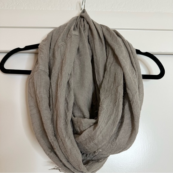 Tan Circle Scarf with‎ Raw Hem - Picture 1 of 4